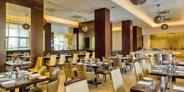 Crowne Plaza Nairobi accommodatie kitchen-9 restaurant, Nairobi in Kenia