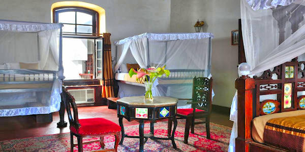 Dhow Palace Hotel familiekamer inrichting, Zanzibar Stone Town in Tanzania
